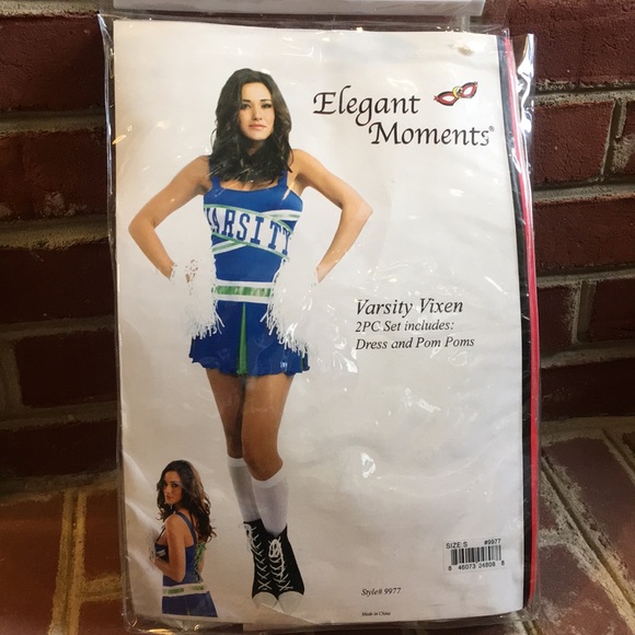 Super fun cheerleader costume with pom-poms! - Picture 2 of 6